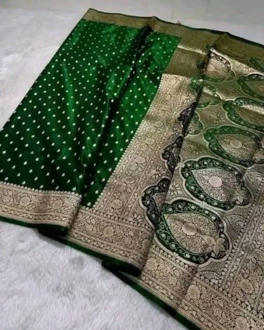 কাতান শাড়ি — পেইসলি আঁচল, সবুজ